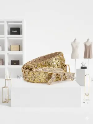 Studded Rhinestone Belt / Fashion Belt With a Western-Style Buckle