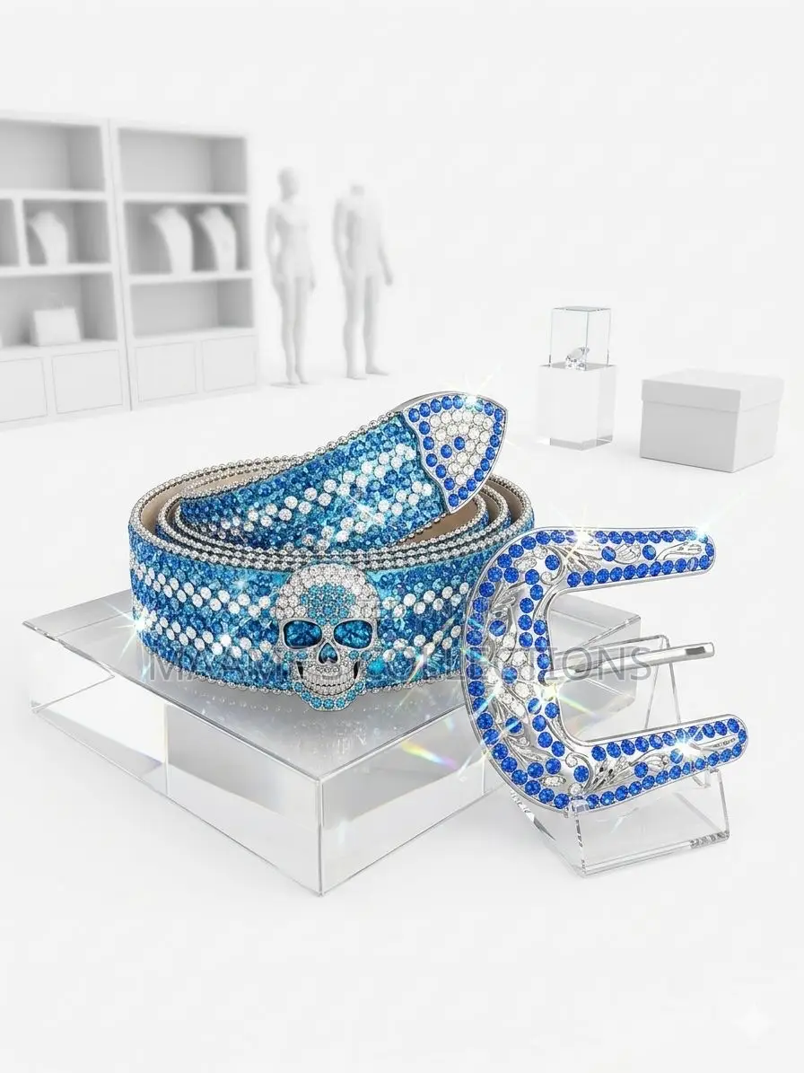 Studded Rhinestone Belt / Fashion Belt With a Western-Style Buckle
