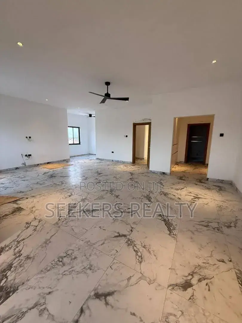 6bdrm House in Seekers Realty, American House for rent