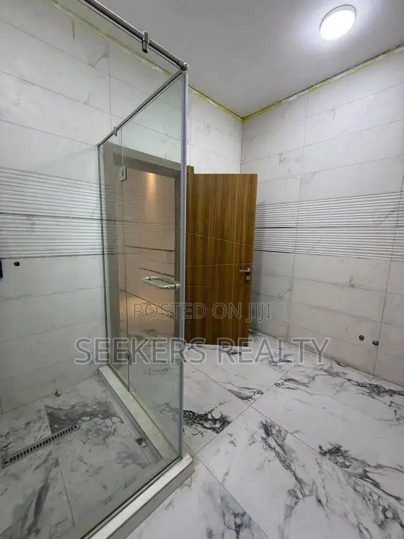 6bdrm House in Seekers Realty, American House for rent