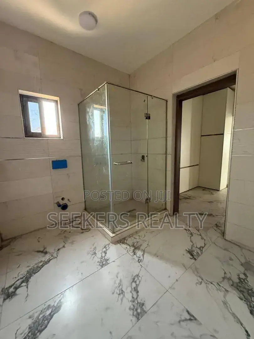 6bdrm House in Seekers Realty, American House for rent