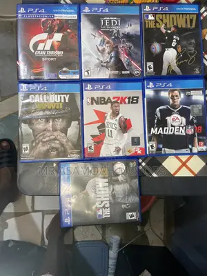 Ps4 Games Very Neat and Clean Includes Star Wars,C.O.D W/2,Gran T.
