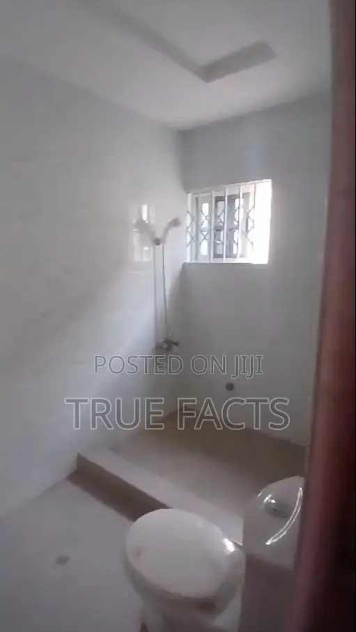 Furnished 3bdrm Apartment in Dvla Kuntuse, Amasaman for rent