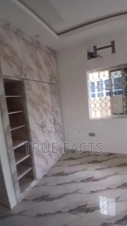 Furnished 3bdrm Apartment in Dvla Kuntuse, Amasaman for rent