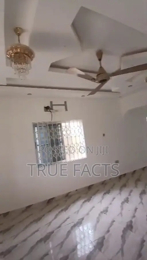 Furnished 3bdrm Apartment in Dvla Kuntuse, Amasaman for rent
