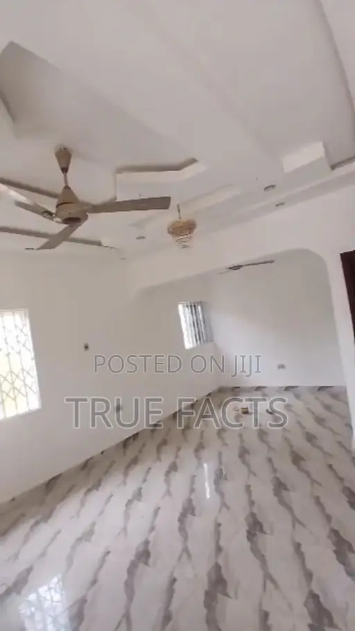 Furnished 3bdrm Apartment in Dvla Kuntuse, Amasaman for rent