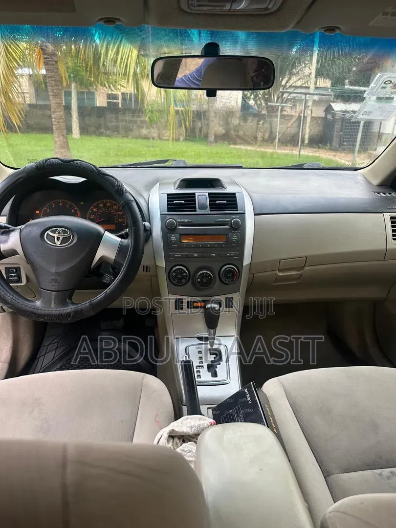 Toyota Corolla L 4dr Sedan (1.8L 4cyl 5M) 2013 Blue