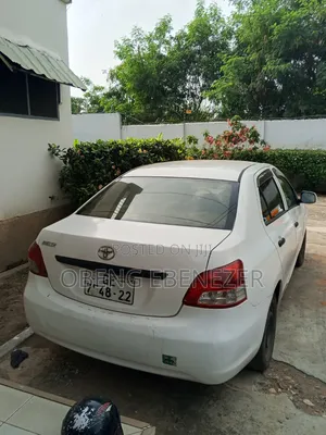 Hyundai H-100 2004 White