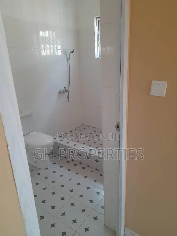 3bdrm House in Sokoban Kwanwoma., Kumasi Metropolitan for sale
