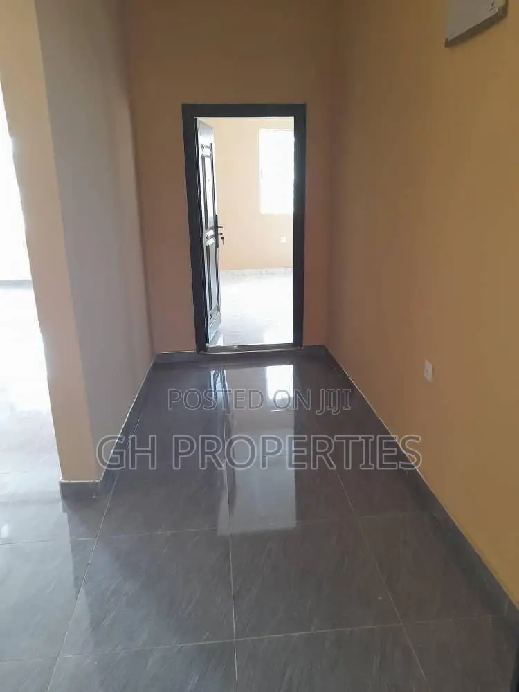 3bdrm House in Sokoban Kwanwoma., Kumasi Metropolitan for sale