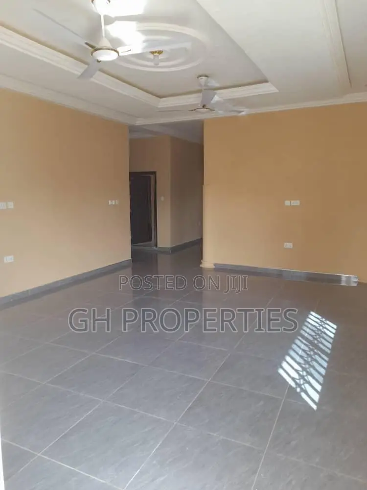 3bdrm House in Sokoban Kwanwoma., Kumasi Metropolitan for sale