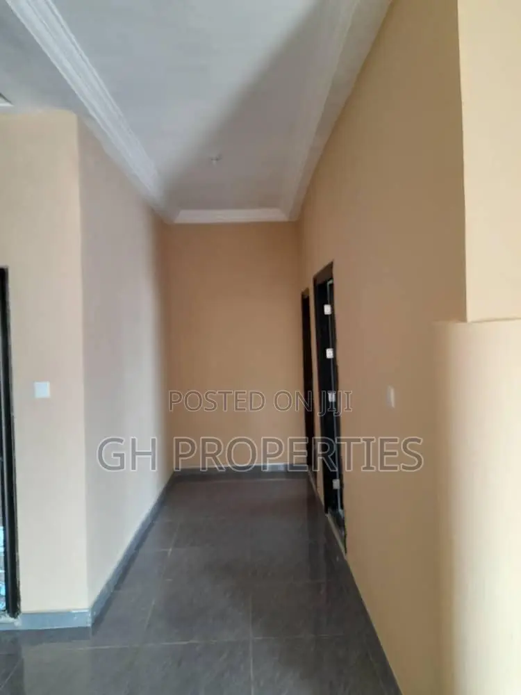 3bdrm House in Sokoban Kwanwoma., Kumasi Metropolitan for sale