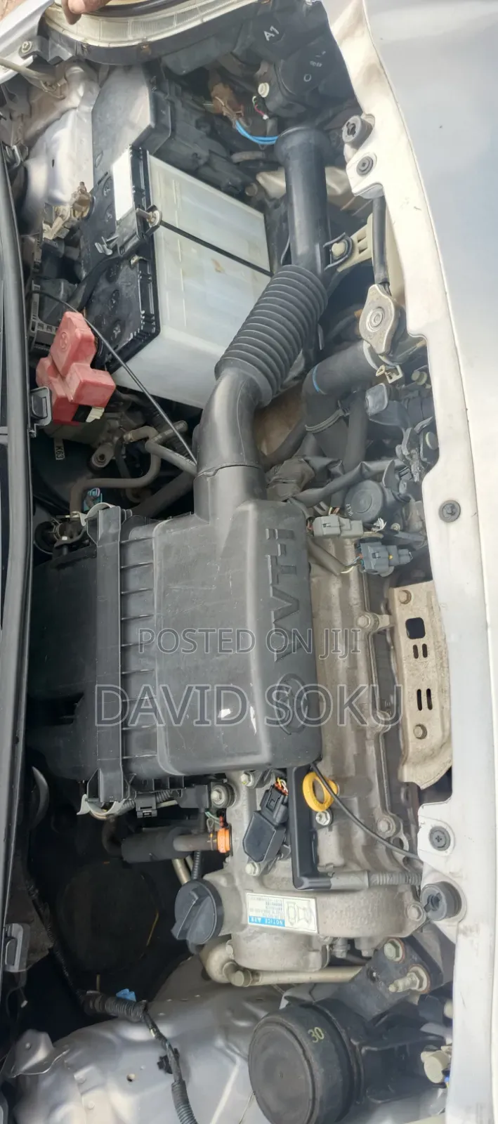 Toyota Vitz 1.3 FWD 5dr 2010 Silver