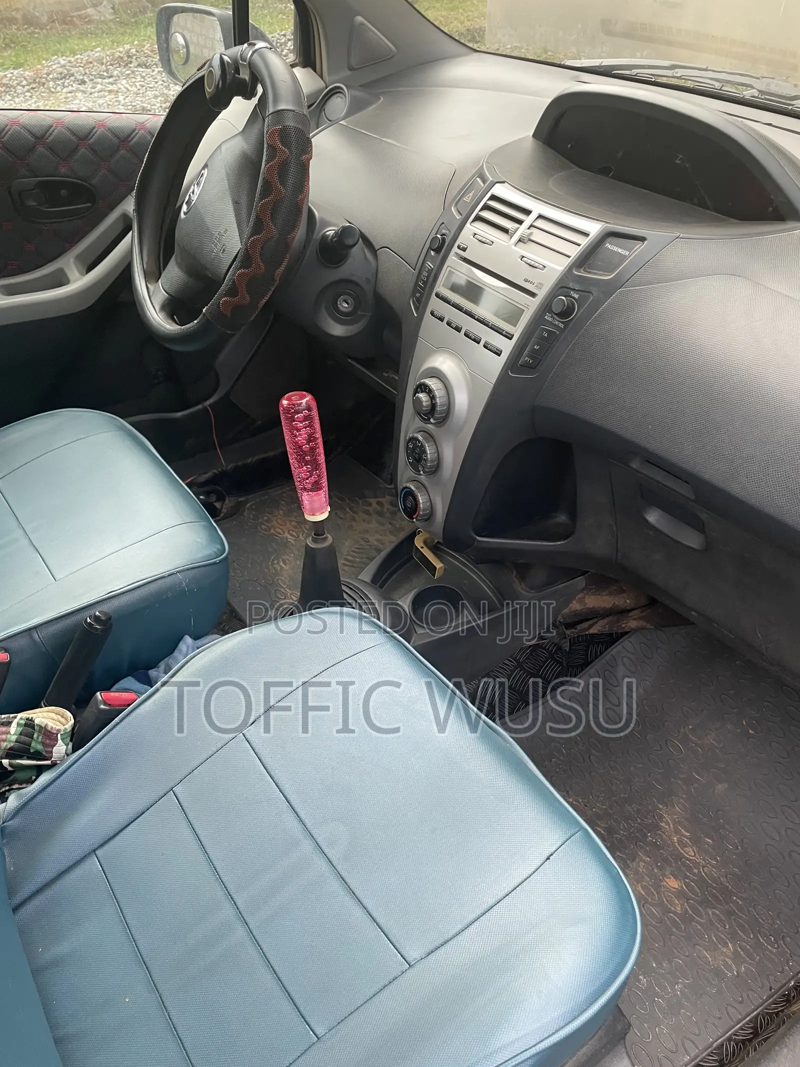 Toyota Yaris Base Hatchback 3dr 2010 Blue