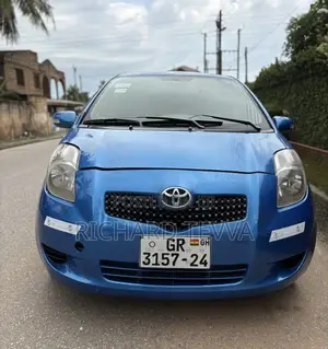 Toyota Vitz 1.3 AWD 5dr 2010 Blue