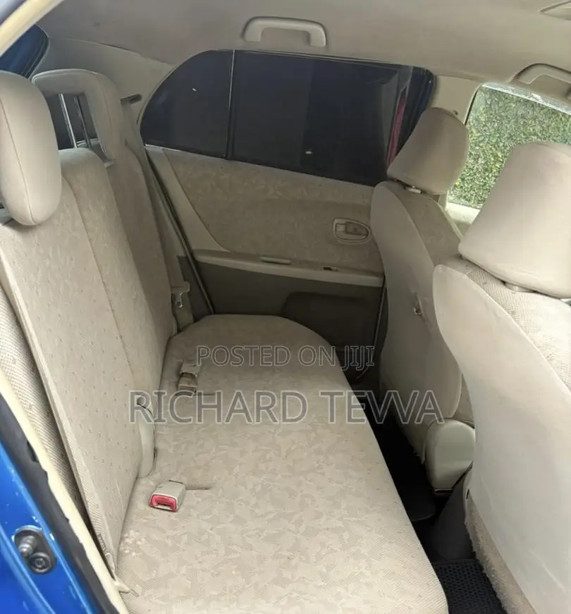Toyota Vitz 1.3 AWD 5dr 2010 Blue
