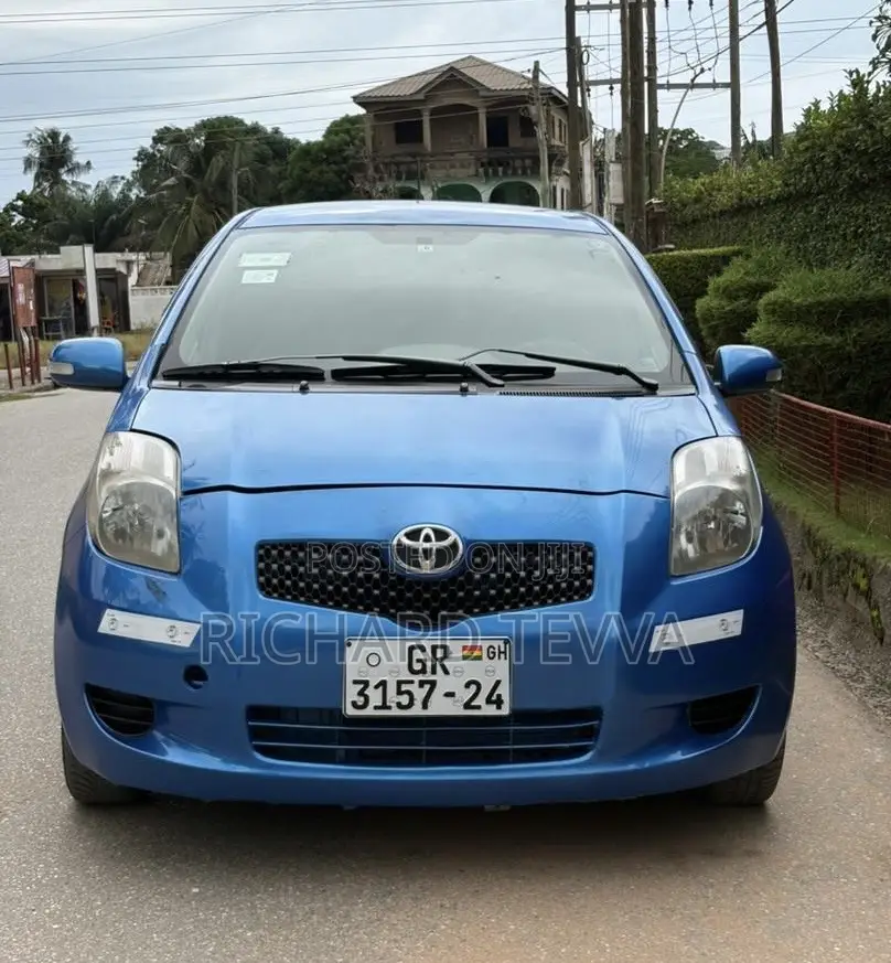 Toyota Vitz 1.3 AWD 5dr 2010 Blue