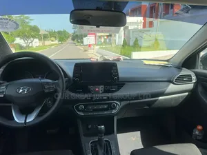 Hyundai Elantra 2018 Black