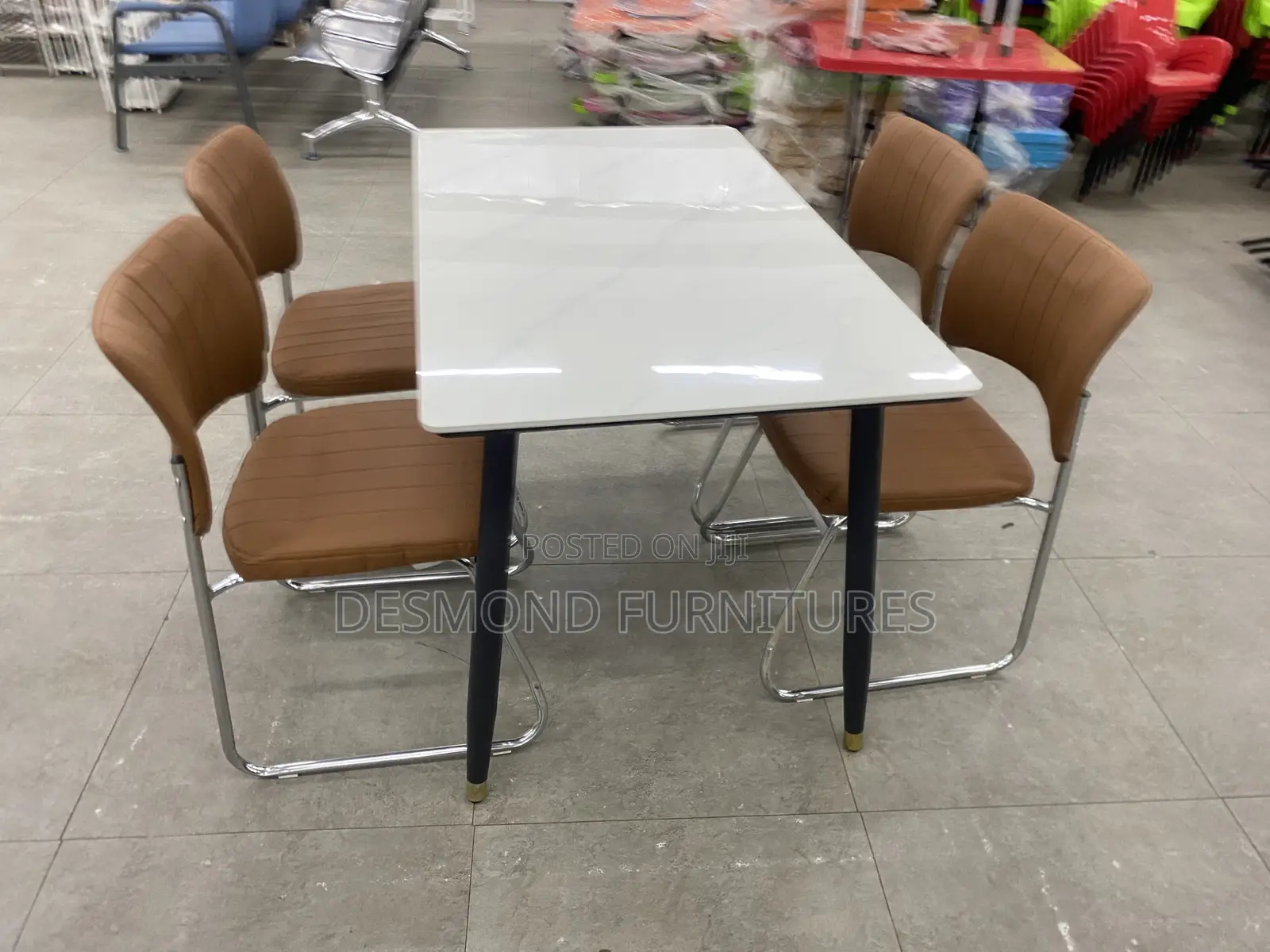 Dining Tables. Code Lc6