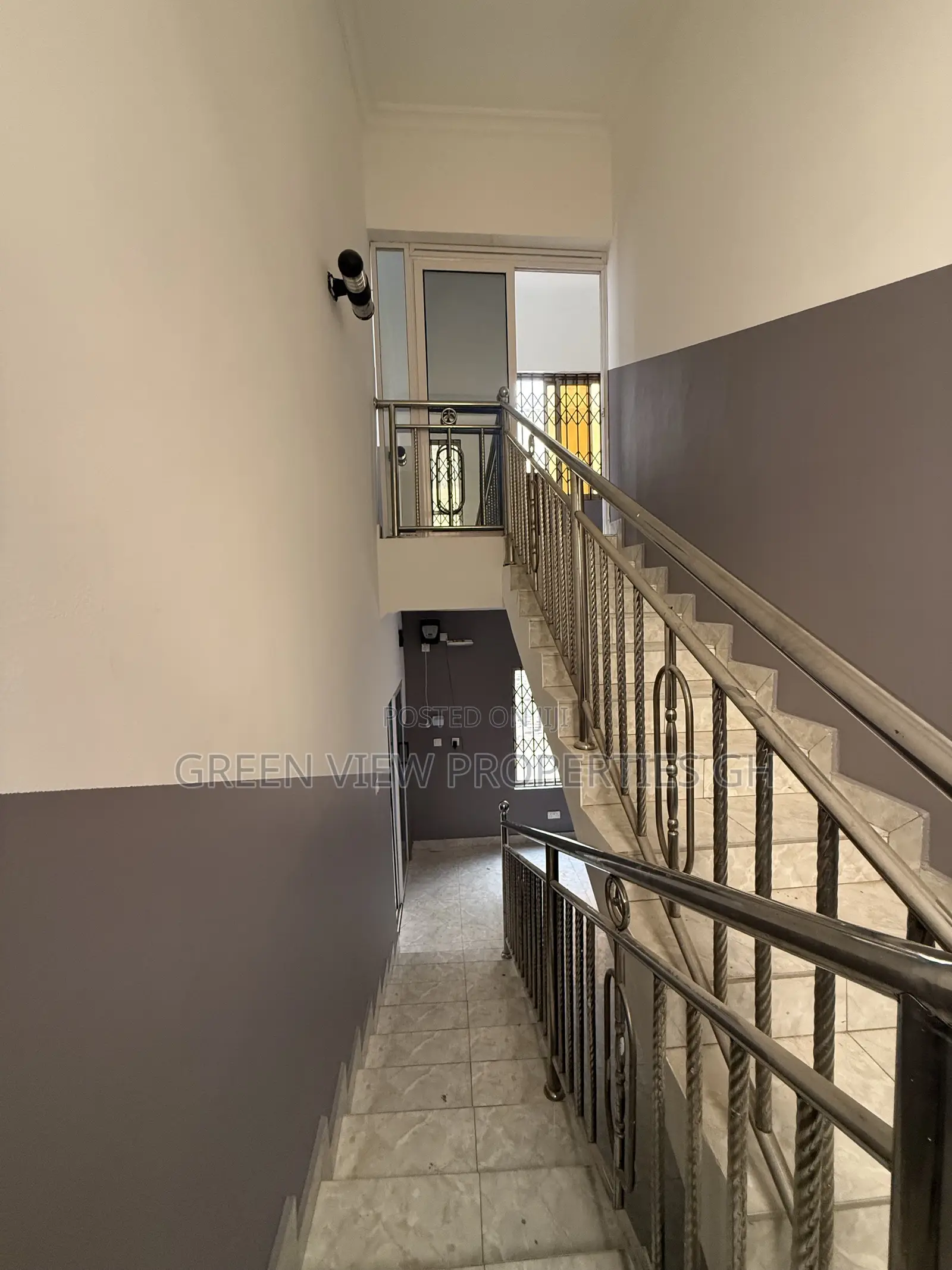 3bdrm Duplex in Kwabenya for rent