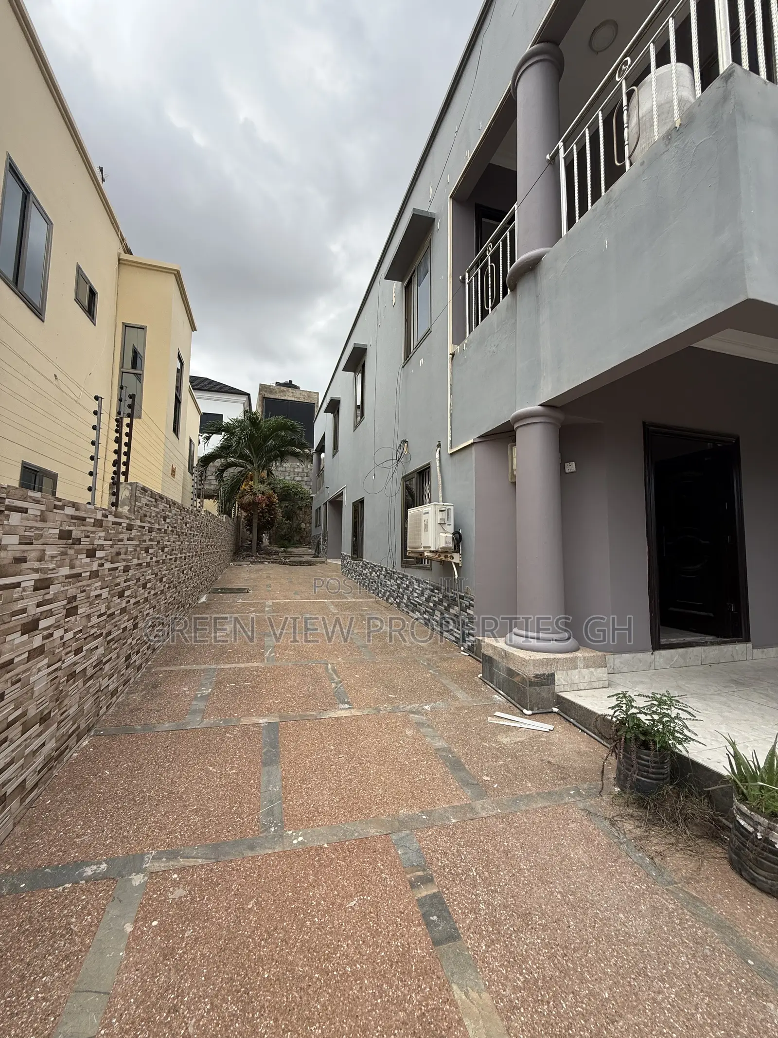 3bdrm Duplex in Kwabenya for rent