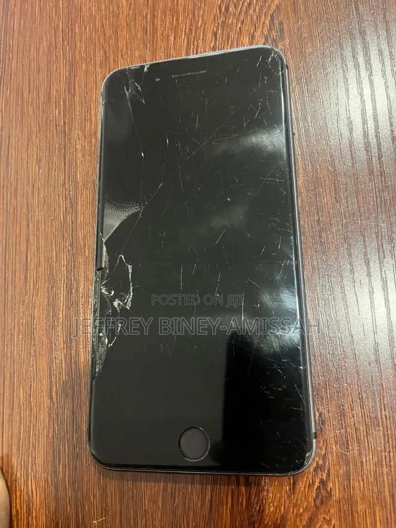 Apple iPhone 8 Plus 64 GB Black