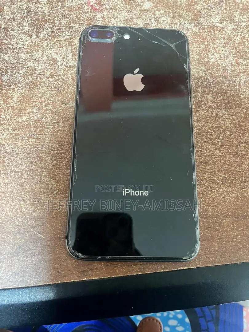 Apple iPhone 8 Plus 64 GB Black
