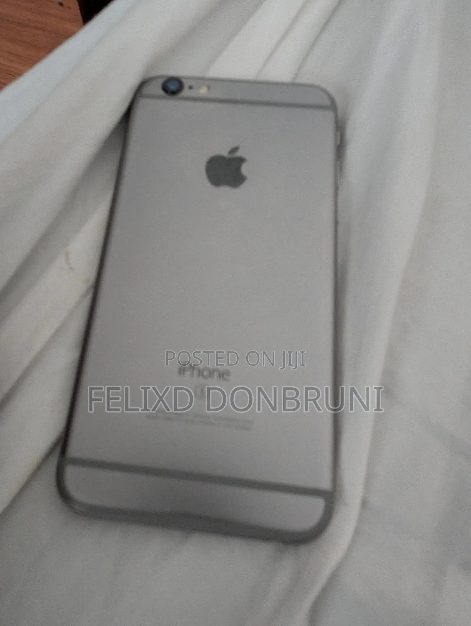 Apple iPhone 6s 64 GB Silver