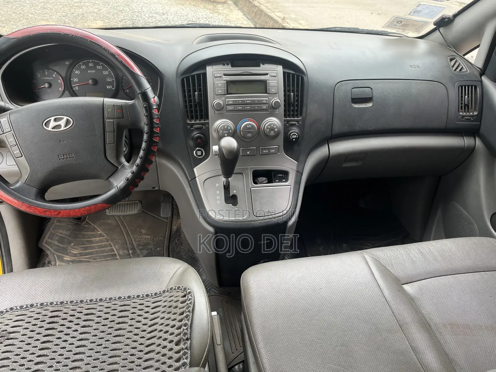 Hyundai Starex 2014 Yellow