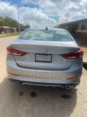 Hyundai Elantra Sport Sedan FWD (1.6L 4cyl 6M) 2017 Gray