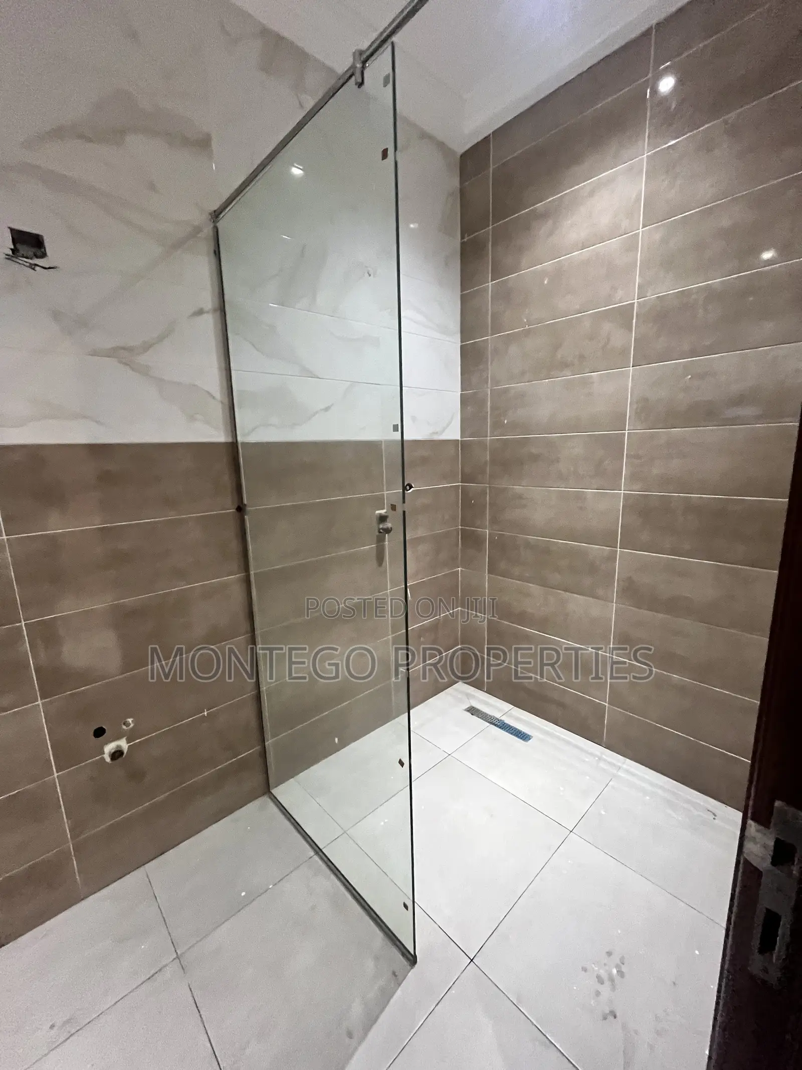 4bdrm House in East Legon for sale