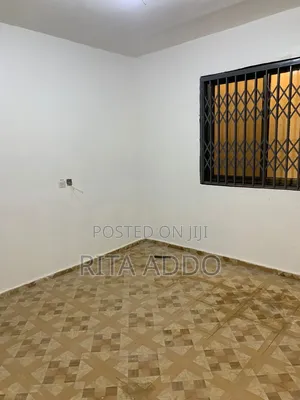2bdrm Apartment in Lakeside for rent
