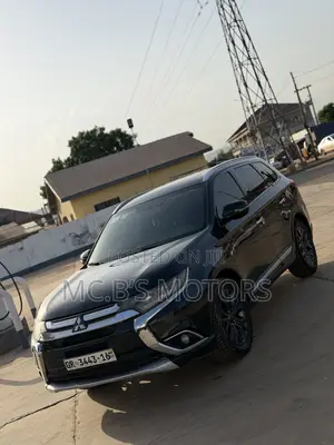 Mitsubishi Outlander 2016 Black