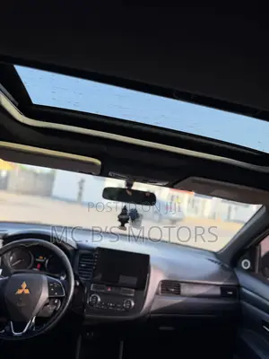 Mitsubishi Outlander 2016 Black