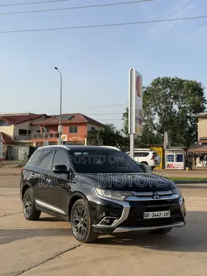 Mitsubishi Outlander 2016 Black