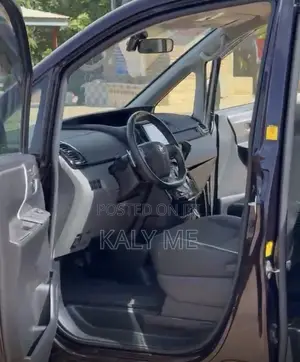 Toyota Voxy 2013 Black