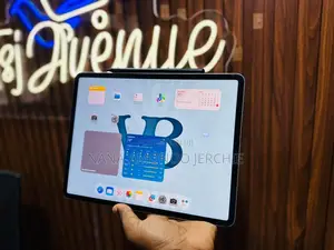 Apple iPad Pro 12.9 (2022) 256 GB