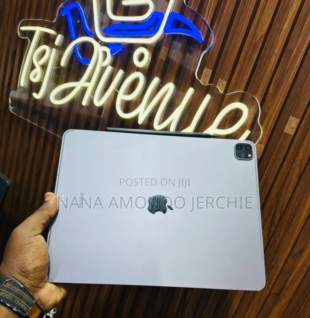 Apple iPad Pro 12.9 (2022) 256 GB