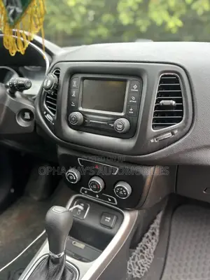 Jeep Compass 2018 White