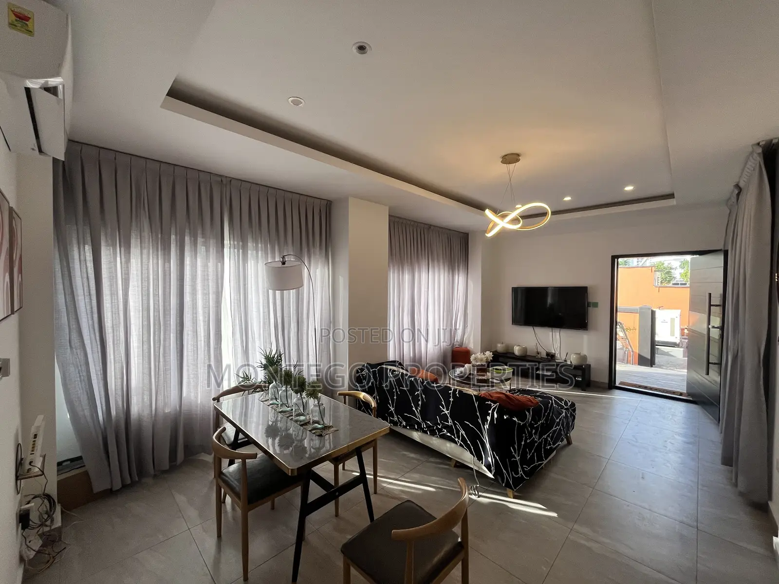 Furnished 4bdrm House in Cantonment, Cantonments for rent