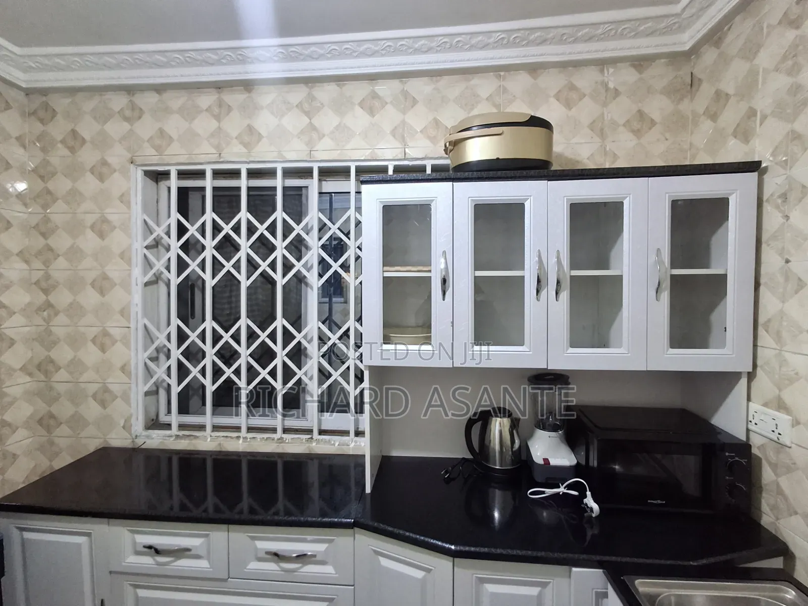 1 Bedroom Complete Apartment Near Borteyman Stadium Trasacco