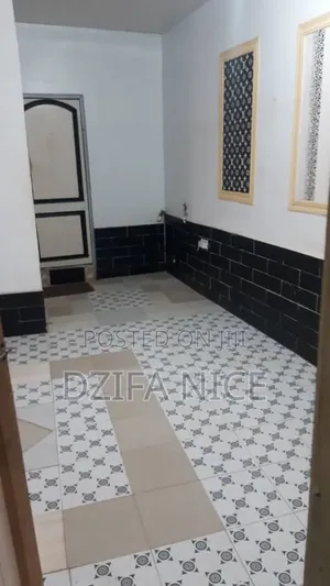 1bdrm Apartment in Rhonelcomforthome, Police Station for rent