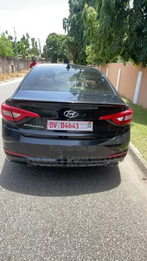 Hyundai Sonata Limited w/Brown Leather 4dr Sedan (2.4L 4cyl 6A) 2015