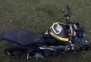 Yamaha 2018 Black