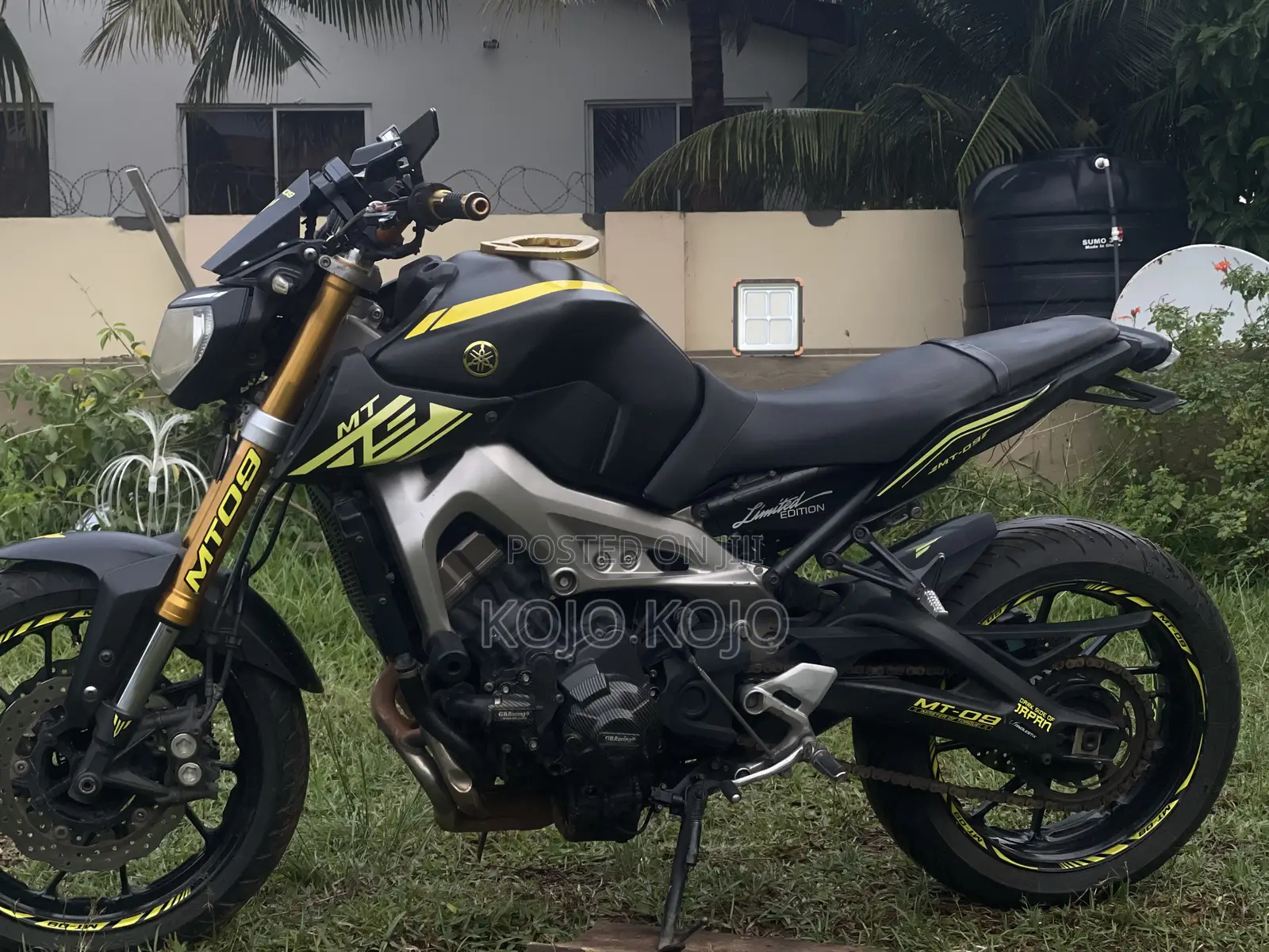 Yamaha 2018 Black