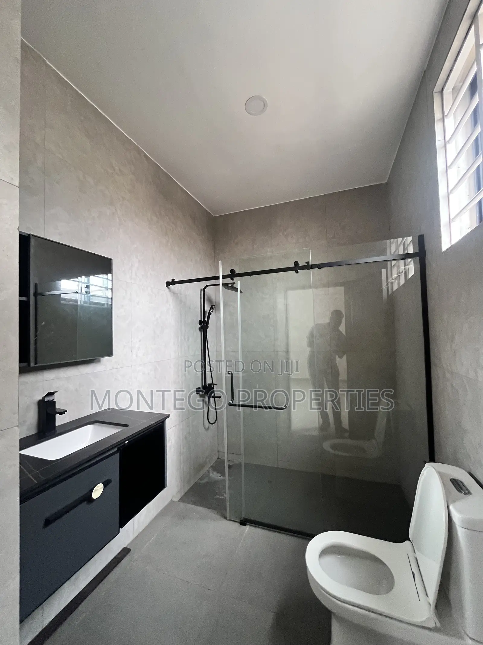 4bdrm House in East Legon, Adjiriganor for rent