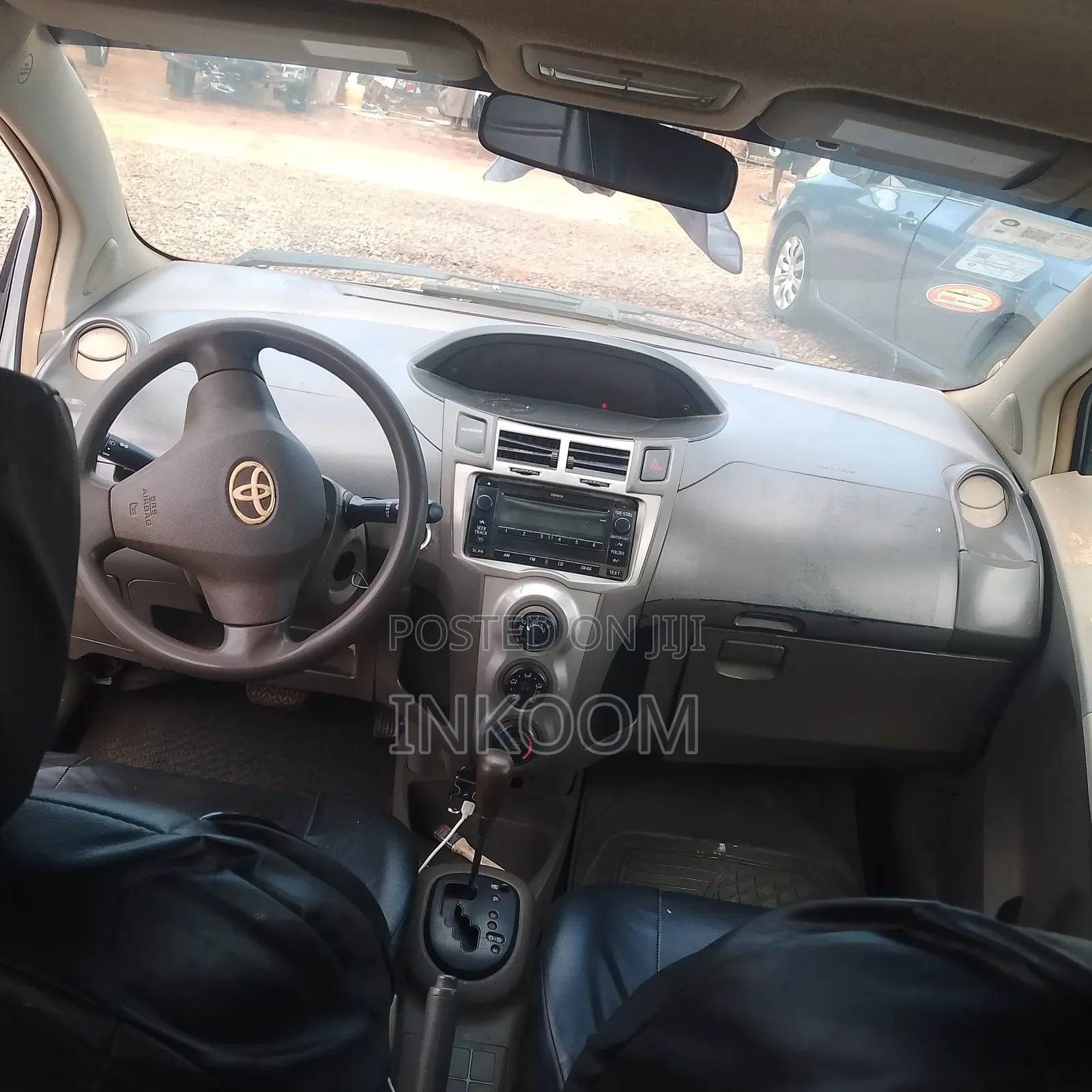 Toyota Vitz 1.0 FWD 3dr 2010 Gray