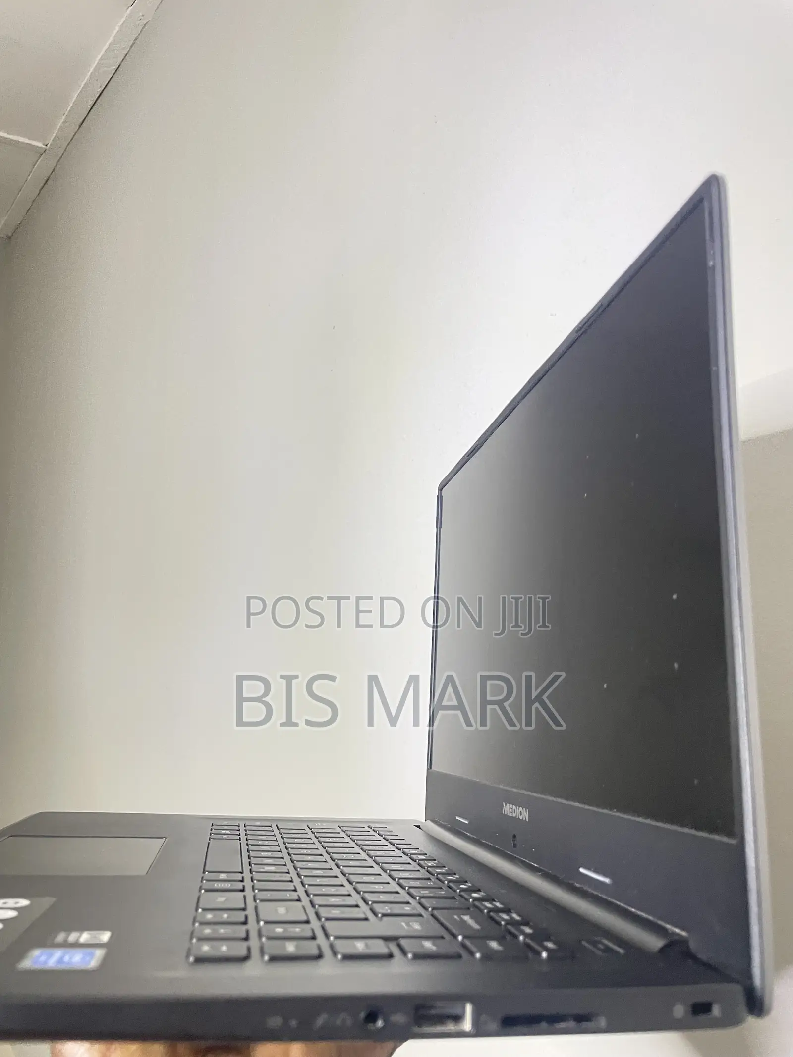 New Laptop Medion 8GB Intel Pentium HDD 1T