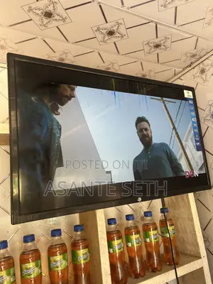 32inch Digital / Settlite Skyvest Tv With Faint Lines Factory Lines