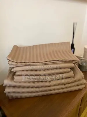 Soft Thick Hotel Bedsheets (2 Bedsheets ,4 Pillow Cases)In Diff Colors